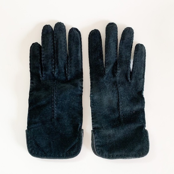 Accessories - Brand New Black Suede Gloves.